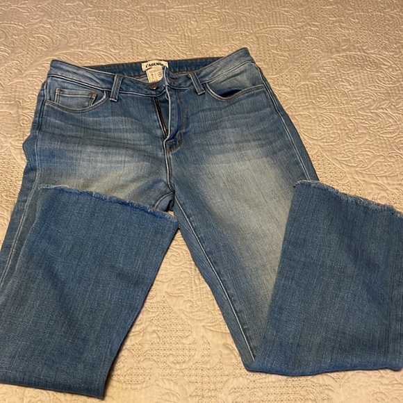 L’Agence Kendra High-Rise Crop Flare Jeans with Raw Hem - Picture 7 of 10